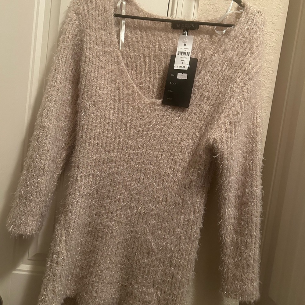 LF Soft Beige V-Neck Sweater